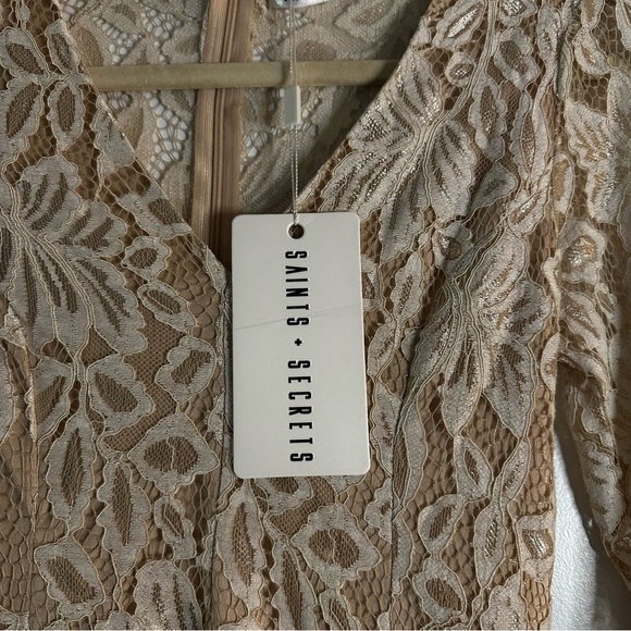 Saints + Secrets Nude Lace High Low Dress Women’s Small NWT Cocktail Bridal - Picture 2 of 15